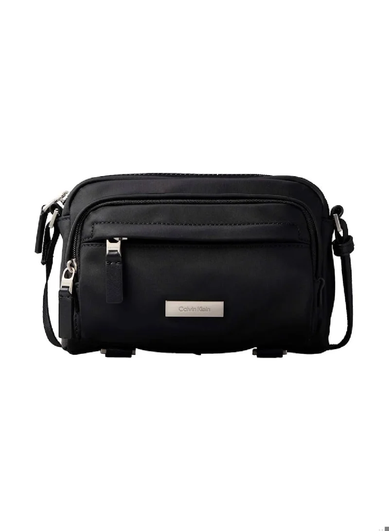 Sleek Crossover Utility Bag
